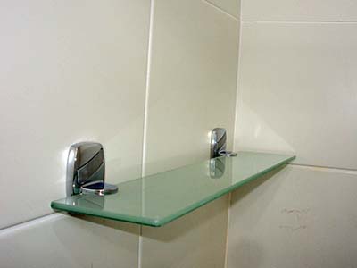 Instalação de Acessorios no Banheiro